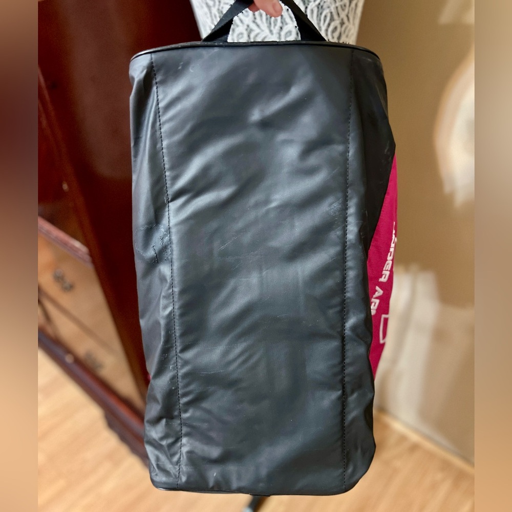 Under Armour Women's Pink and Black Travel Bag - Picture 6 of 11
